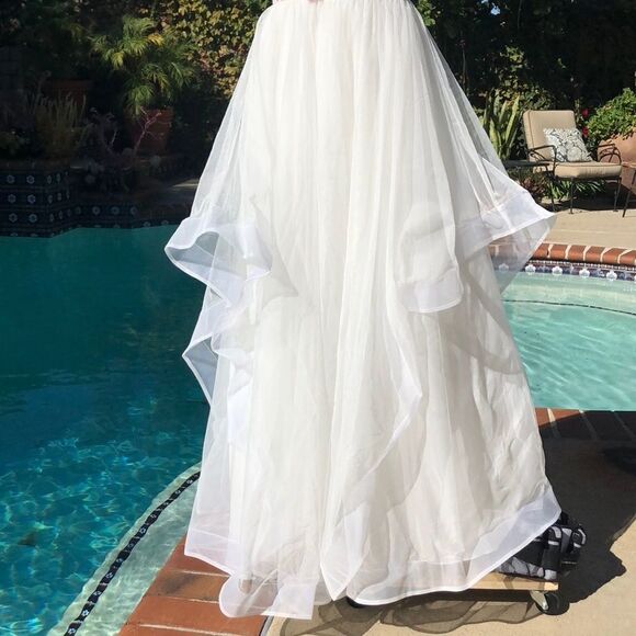 Sequin Hearts White Halter floral Gown Sz 5 - Picture 4 of 8